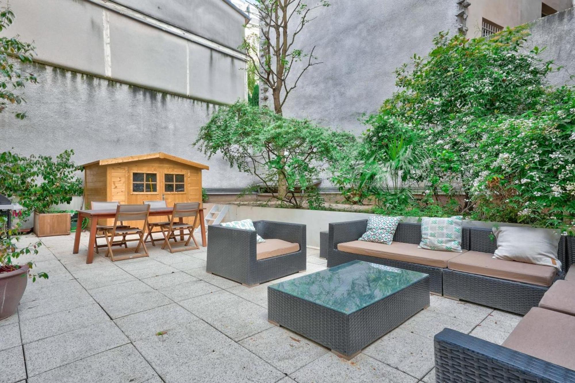 Apartment Family With Garden *